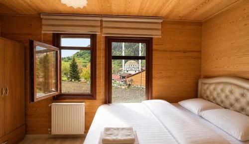 Triple Room with Lake View