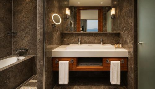 Premium King Room with Sea View