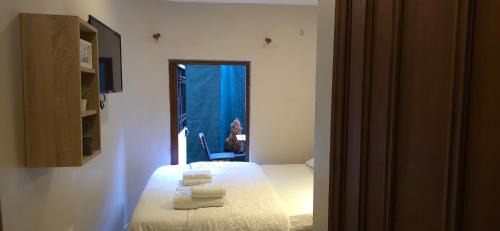 Queen Room with Garden View