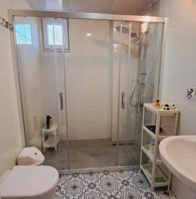 Deluxe Double Room with Shower
