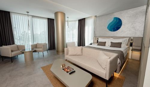 Suite with Spa Bath