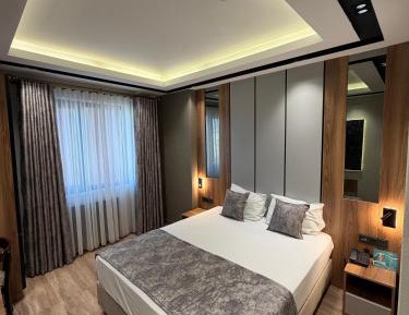 Large Single Room