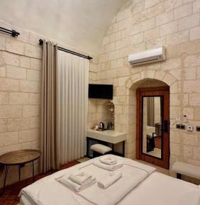 Deluxe Double Room with Bath