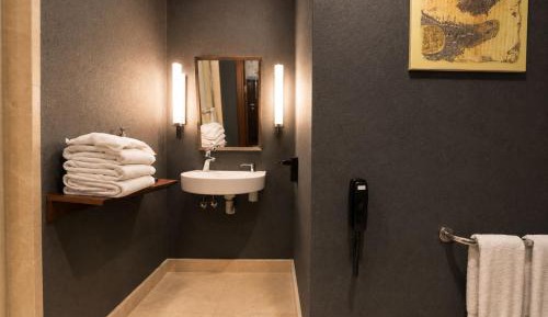 Twin Room - Mobility Access