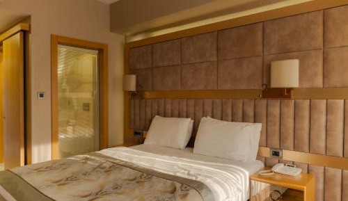Double Room with Lake View