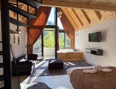 Bungalow with Patio