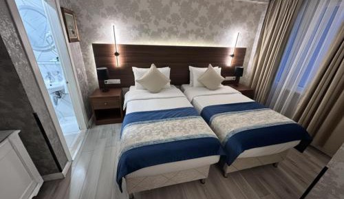 Queen Room