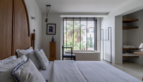 Deluxe Double Room with Bath