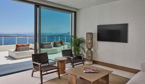 Suite with Sea View