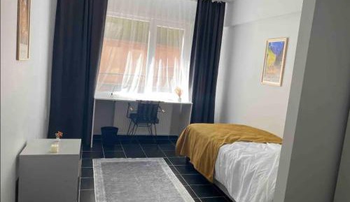 Single Room with Shared Bathroom