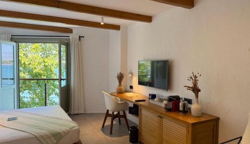 Deluxe Double Room with Sea View