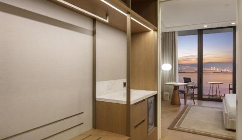 Deluxe Twin Room with Balcony