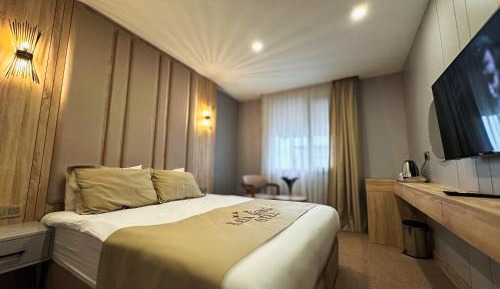 Deluxe Double or Twin Room with Sea View