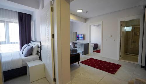 Two-Bedroom Suite
