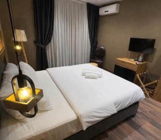 Double Room with Balcony and Sea View