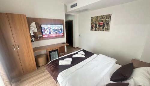 Large Double Room