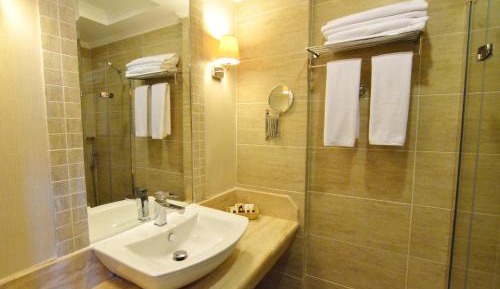 Standard Double or Twin Room with Land View
