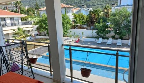 One-Bedroom Apartment with Pool View