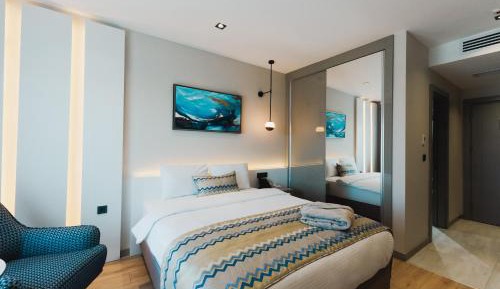 Standard King Room