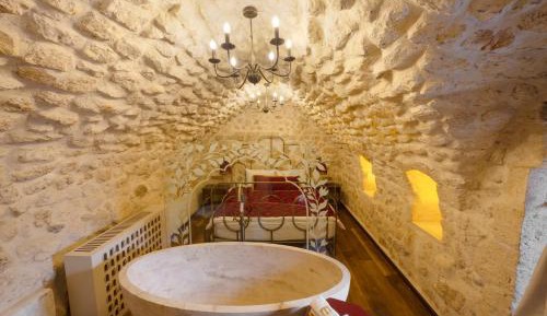 Deluxe Double Room with Bath