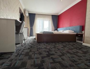 Large Single Room