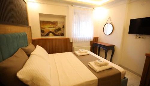 Double Room with Mountain View