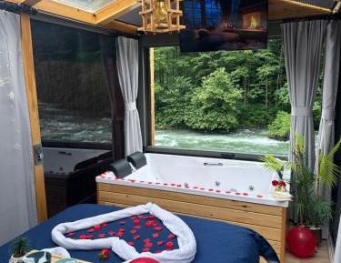 King Room with Lake View