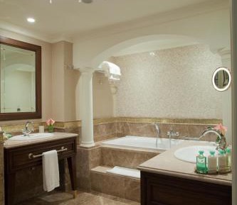 Deluxe Room with Sea View