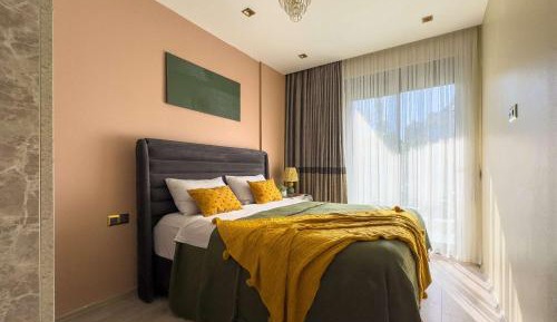 Classic One-Bedroom Apartment with King Bed