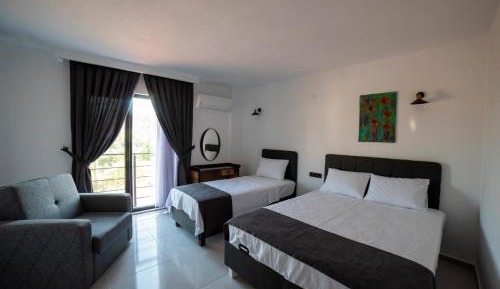 Triple Room with Balcony