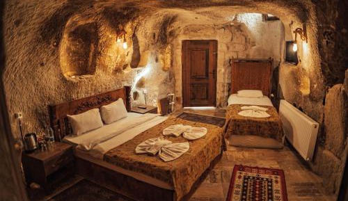 Deluxe King Suite