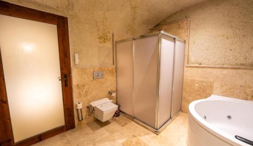 Queen Suite