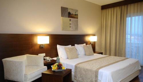 Double or Twin Room with Land View