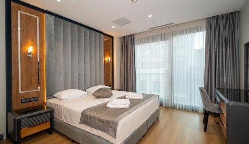 Two-Bedroom Apartment with Balcony