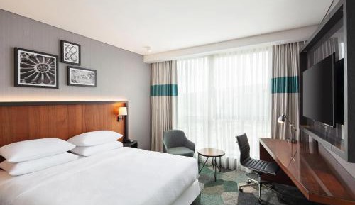 Corner King Deluxe Room, Deluxe Guest Room, 1 King