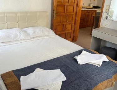 One-Bedroom Standard Apartment