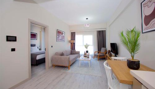 King Apartment with Sofa Bed and Kitchenette - Non-Smoking