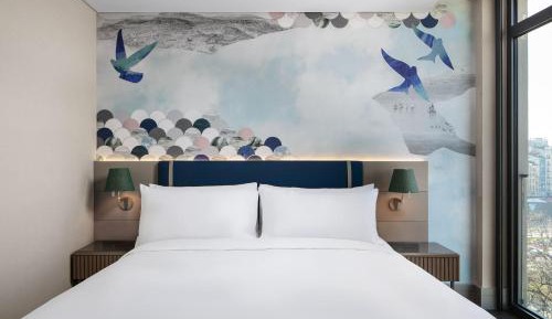 Deluxe King Room with Park View