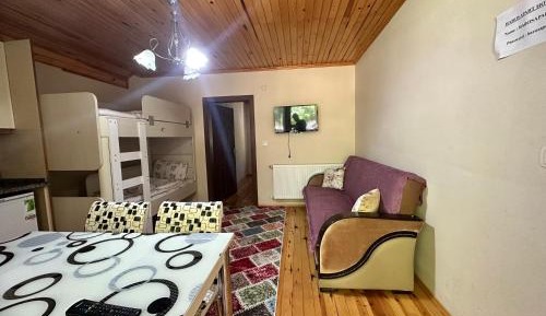 Apartment with Garden View
