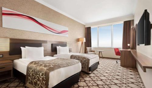 Superior Twin Room with City View - Non-Smoking