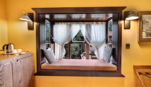 Double Room with Pool View