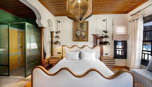 Deluxe Double Room with Castle View