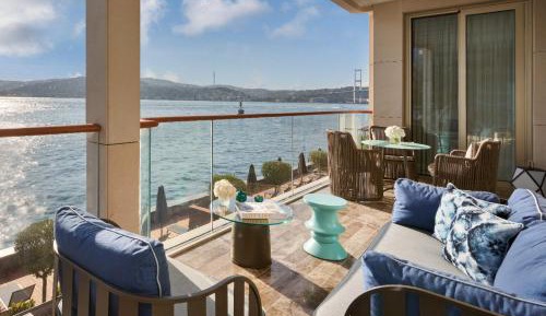 Mandarin Bosphorus Suite