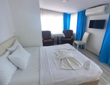 Double or Twin Room with Terrace