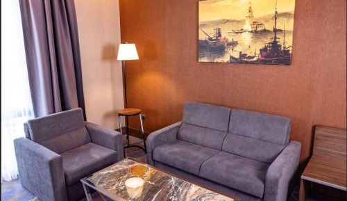Corner Suite