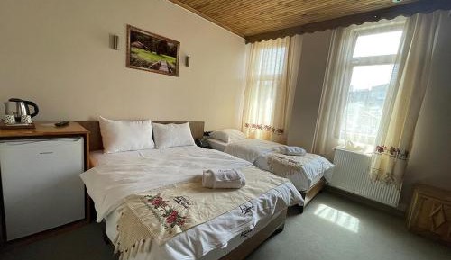 Comfort Triple Room with Shower