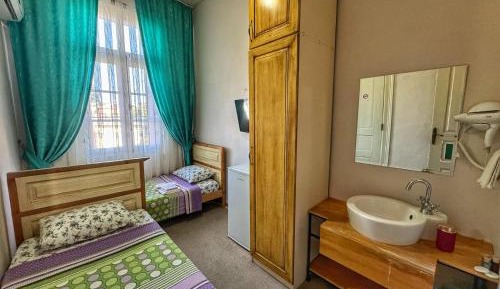 Economy Twin Room