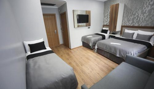 Basic Triple Room