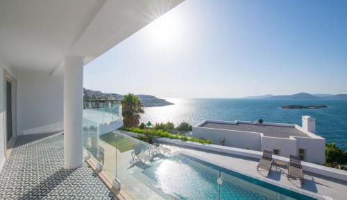 Villa - Beach Front