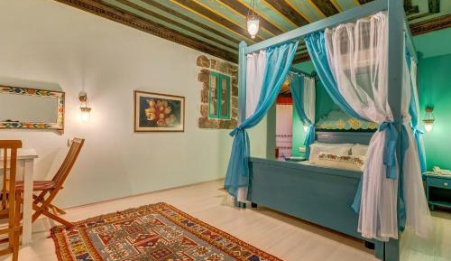Corner Room with Balcony